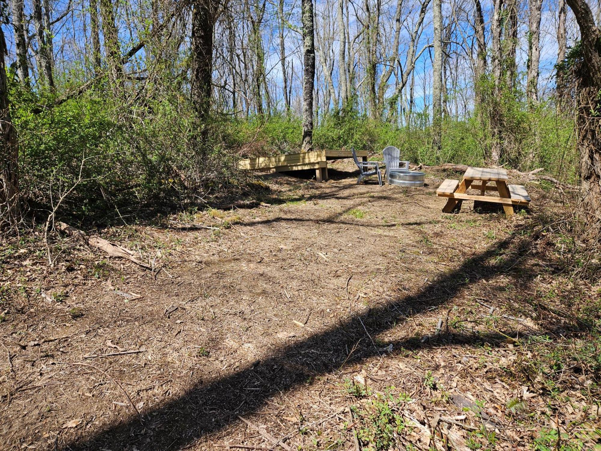 Cardinal Cove Campsite At Hocking Vacations - Tent Not Included 洛根 外观 照片