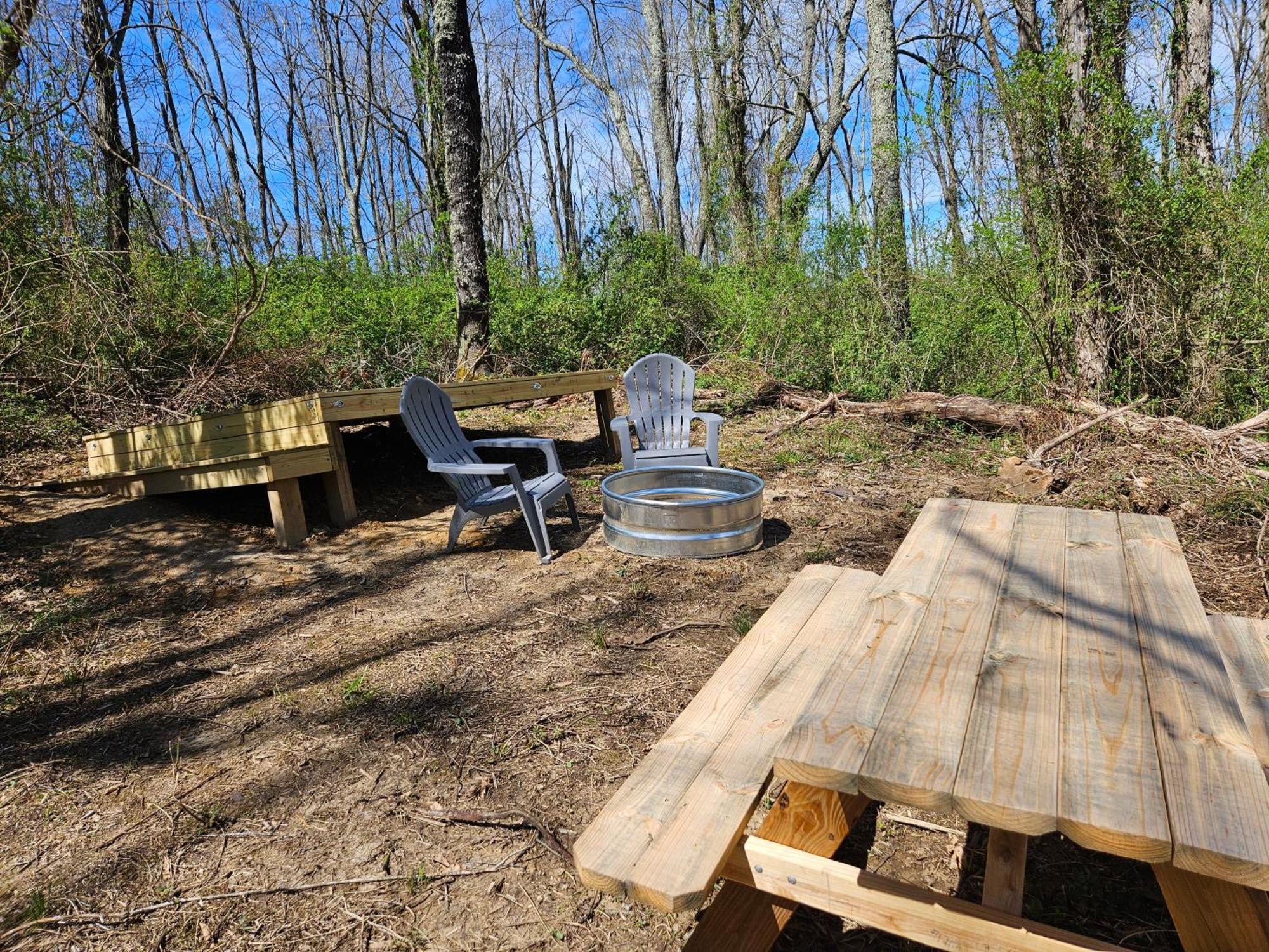 Cardinal Cove Campsite At Hocking Vacations - Tent Not Included 洛根 外观 照片